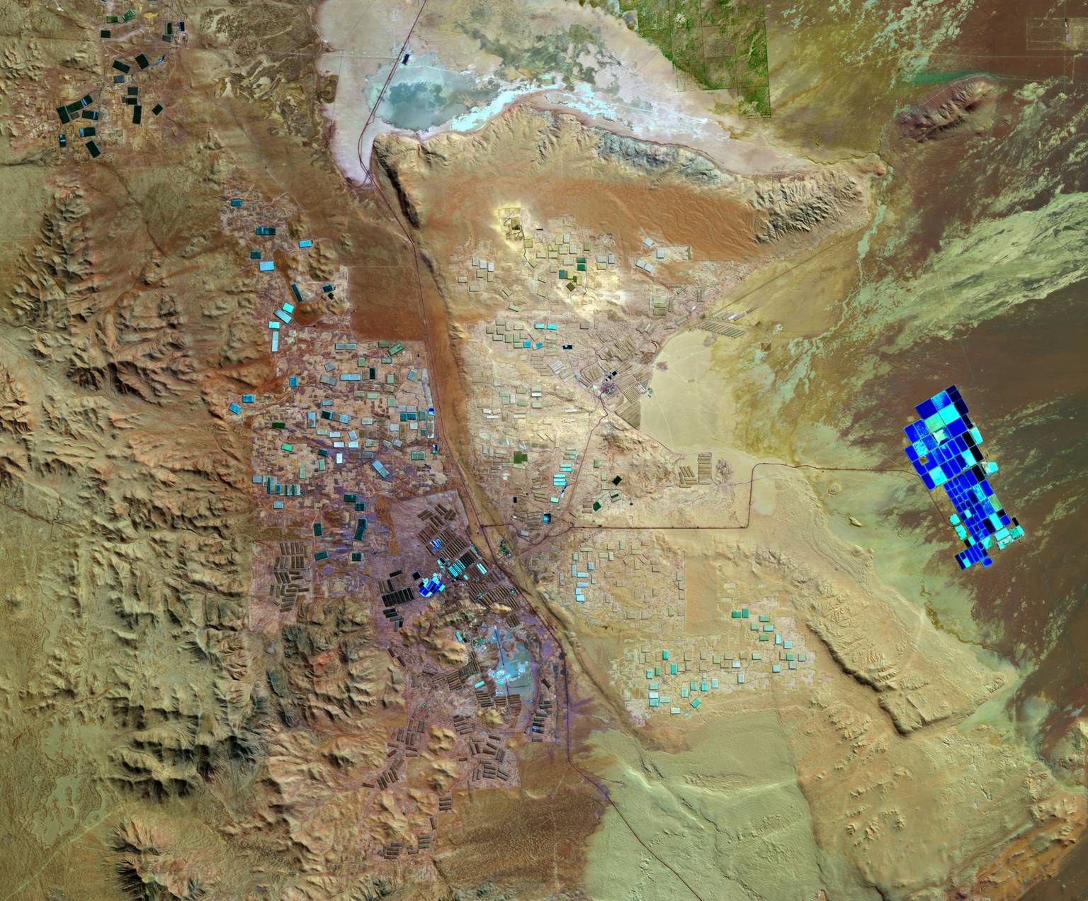 Imagem multiespectral orbital da região do Deserto de Atacama capturada por satélite para monitoramento hídrico e ambiental - Fonte: European Space Agency / Wikimedia Commons